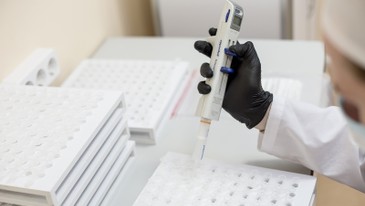 Автоматический дозатор для транспортных растворов